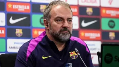 هانسي فليك يكشف عن خطط برشلونة للانتقالات الشتوية